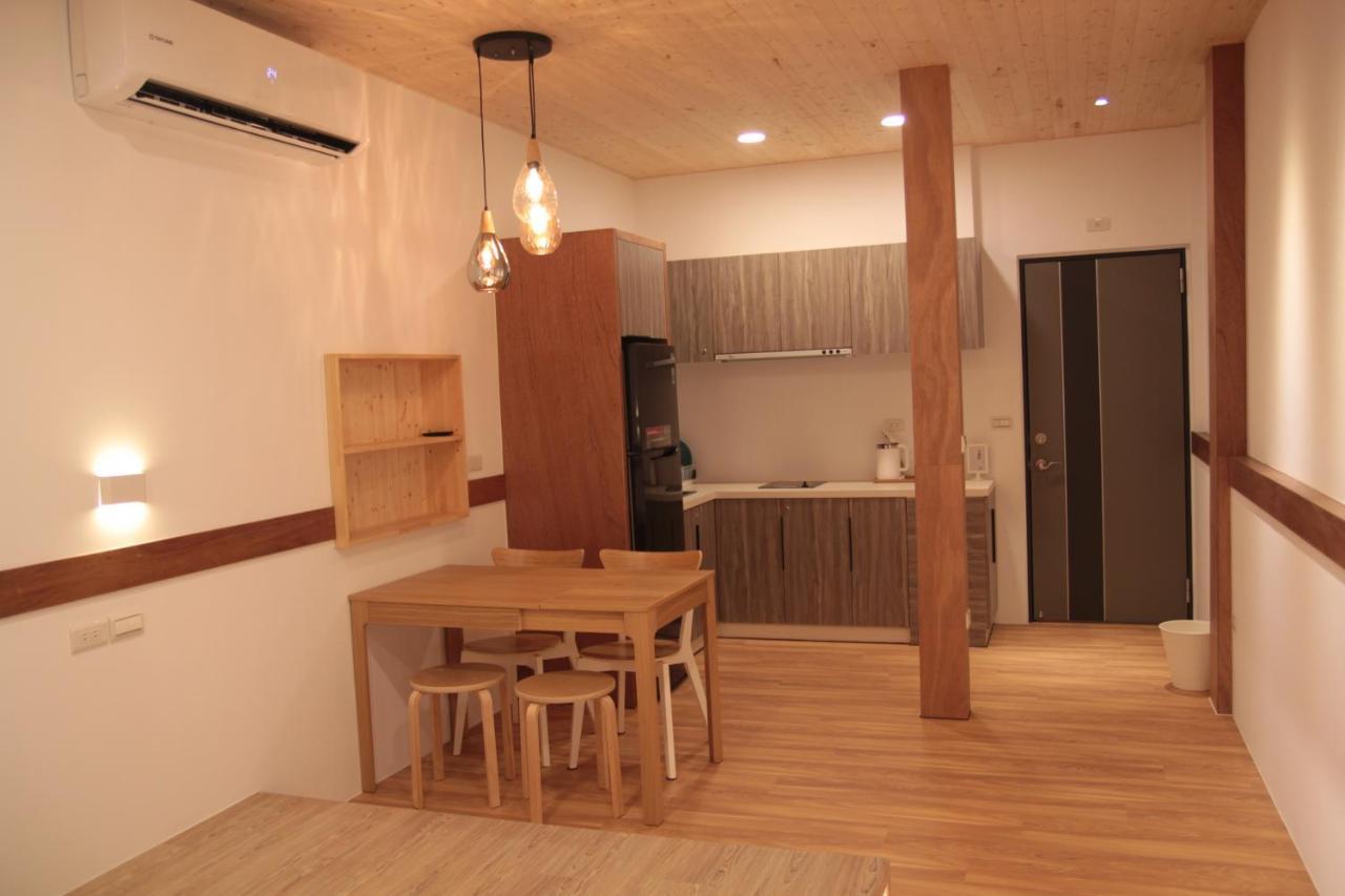 Lost Circle Homestay Tainan Luaran gambar