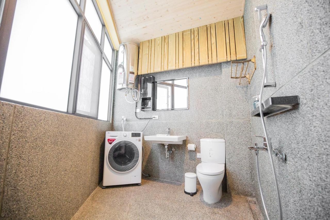 Lost Circle Homestay Tainan Luaran gambar